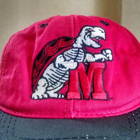 ** HOST PICK** Vintage University of Maryland cap - Picture 1 of 7